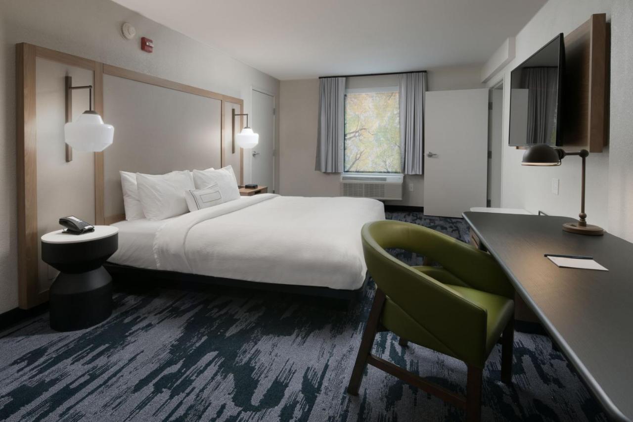 King Room - Mobility Accessible