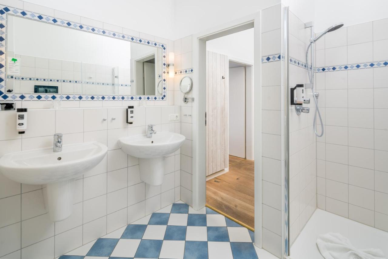 Einzelzimmer mit Dusche