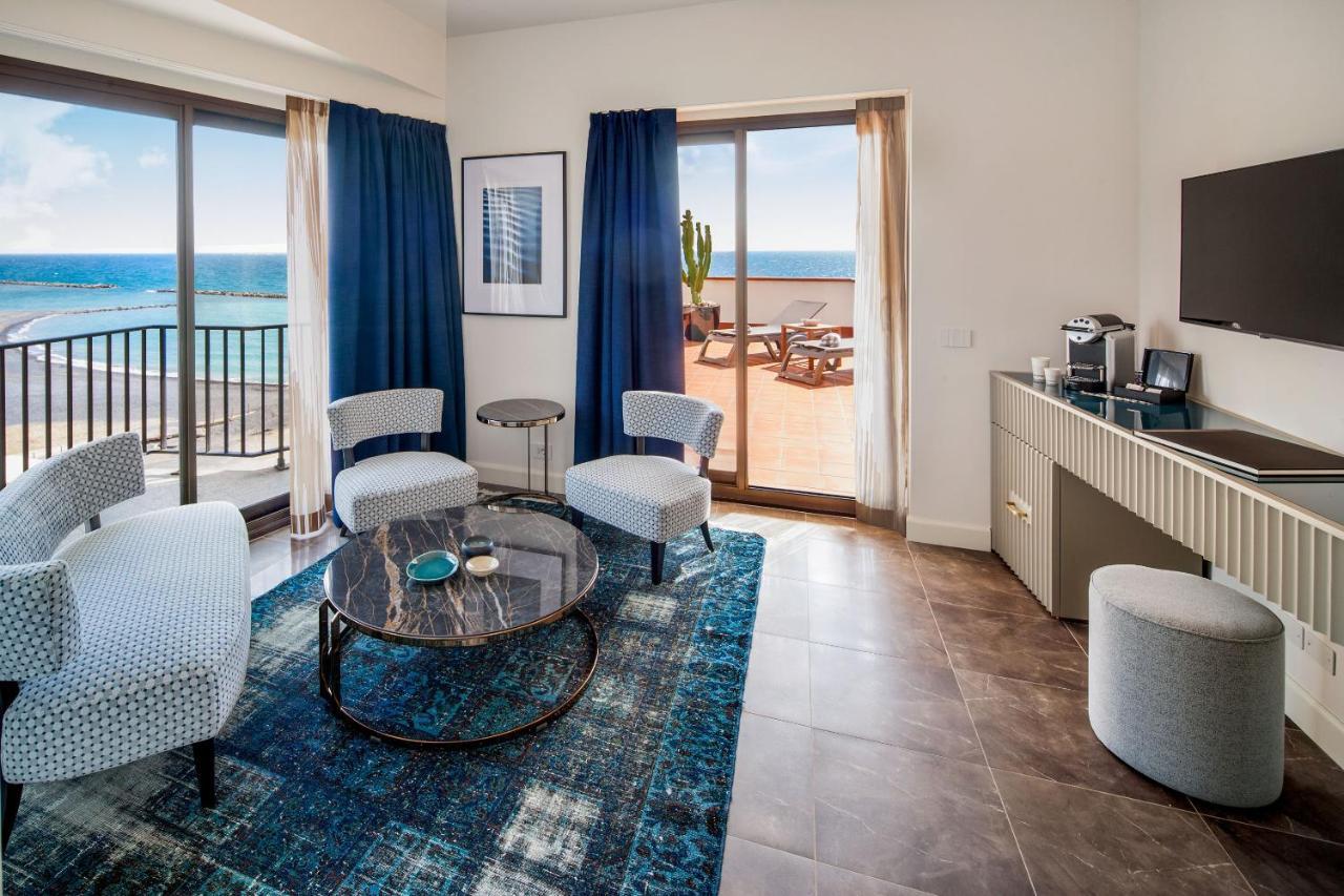 Master Suite con Terrazza e Vista Mare