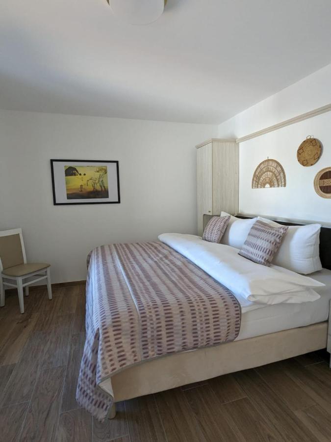 Apartment mit Balkon