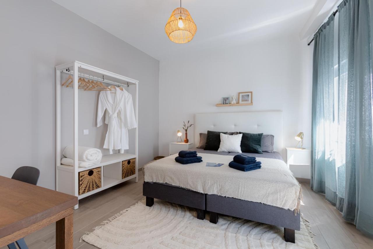 Quarto Duplo com Casa de Banho Partilhada