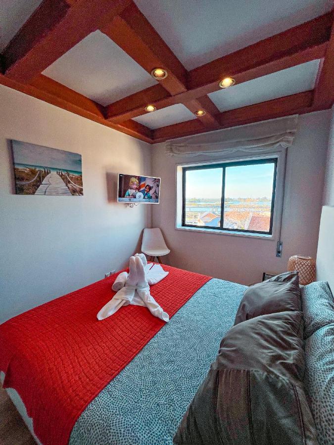 Double Room Lake View,1374778175:JPEG