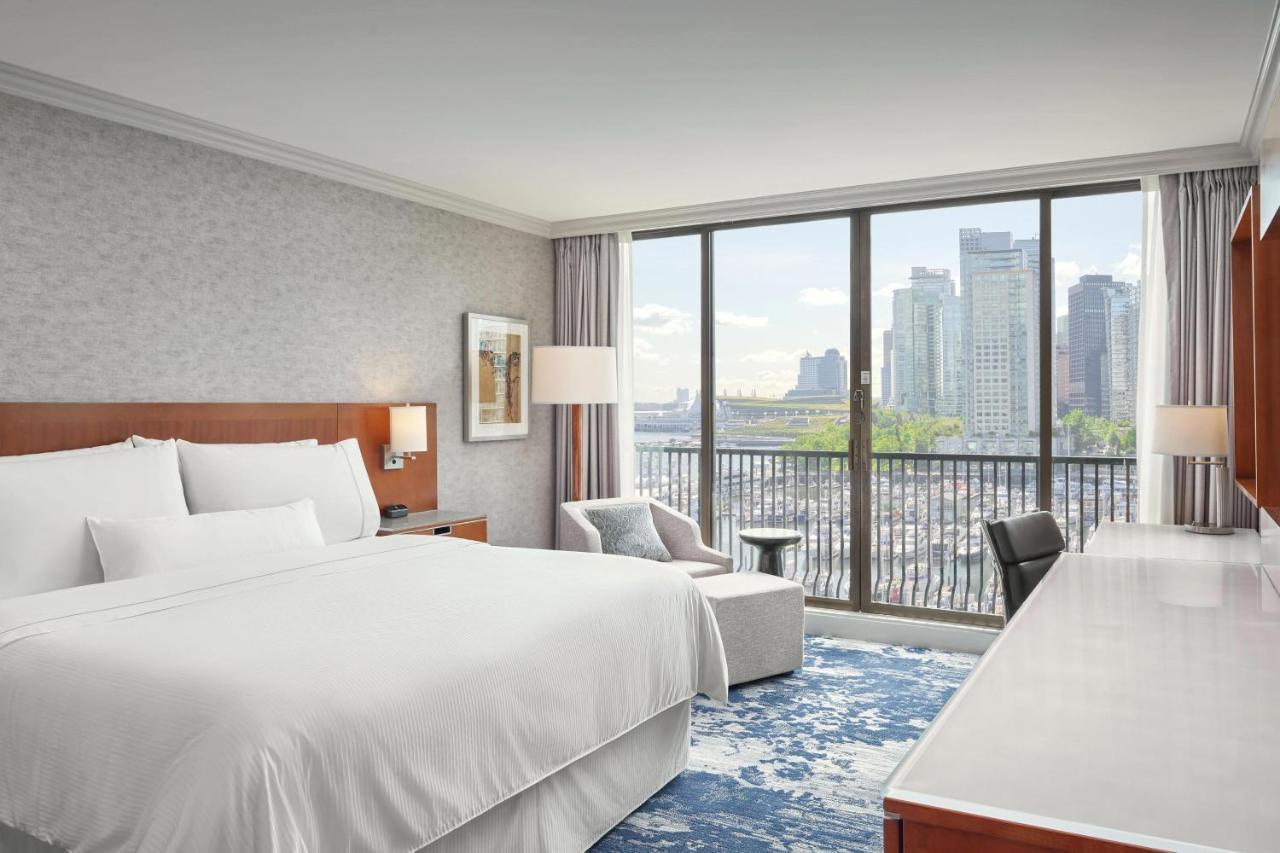 Premium King Room with Marina and City View,1677856833:JPEG