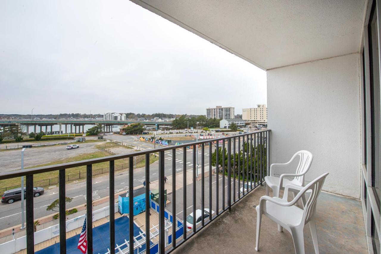 Non-Oceanfront Poolside Standard