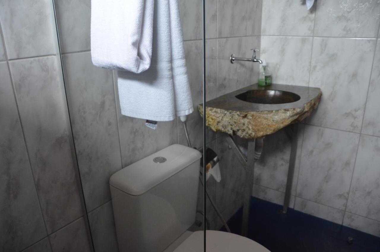 Quarto Individual com Banheiro Privativo