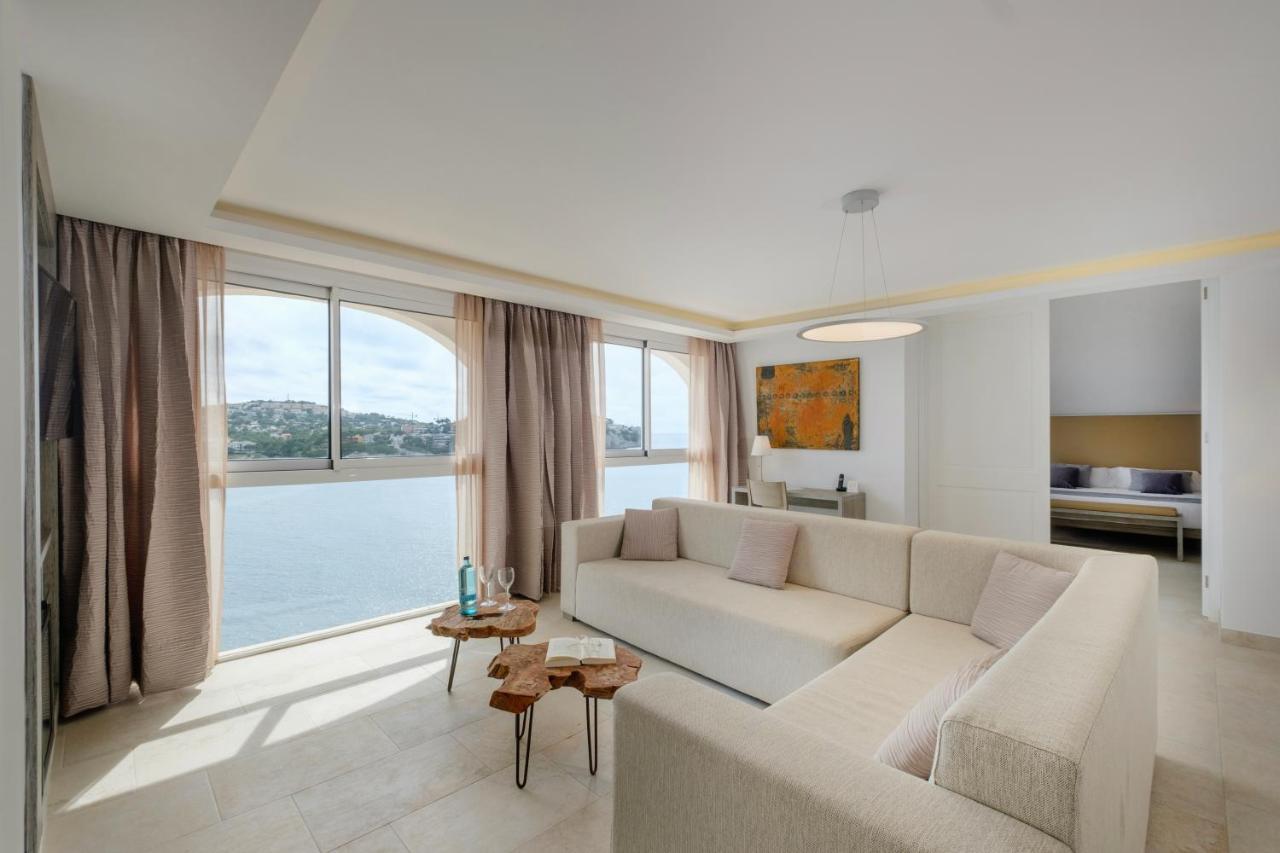 Luxury Apartment with Sea View,1381702961:JPEG