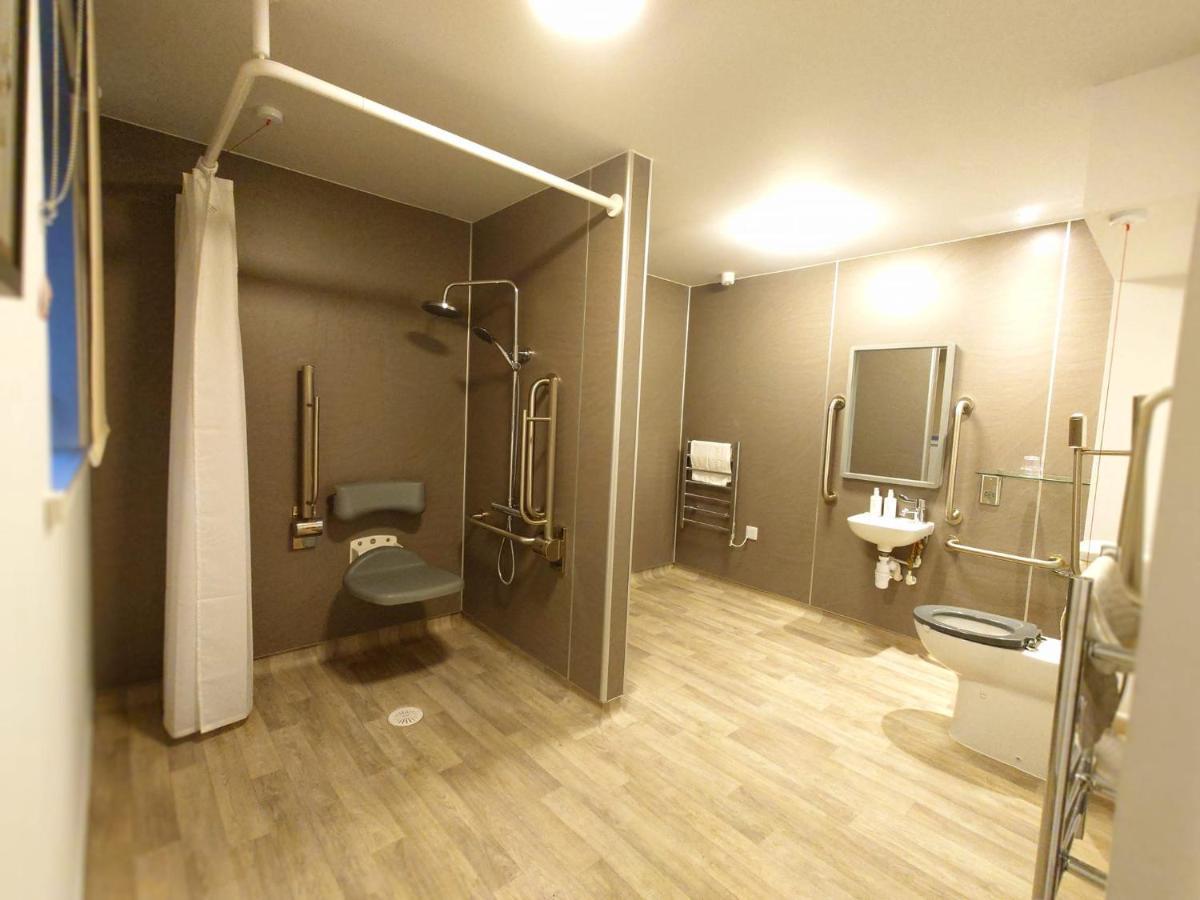 Twin Room - Disability Access,1516337260:JPEG