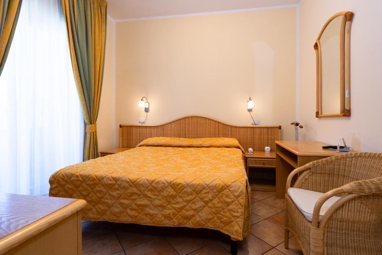 Basic Twin or Double Room,1387299617:JPEG