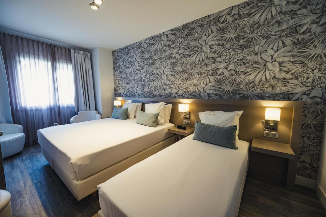 Triple Room,1387352870:JPEG