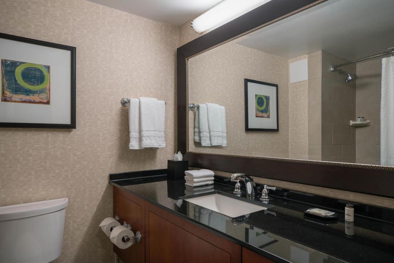 Executive Suite 1 Bedroom Executive Suite 1 King,989533831:JPEG