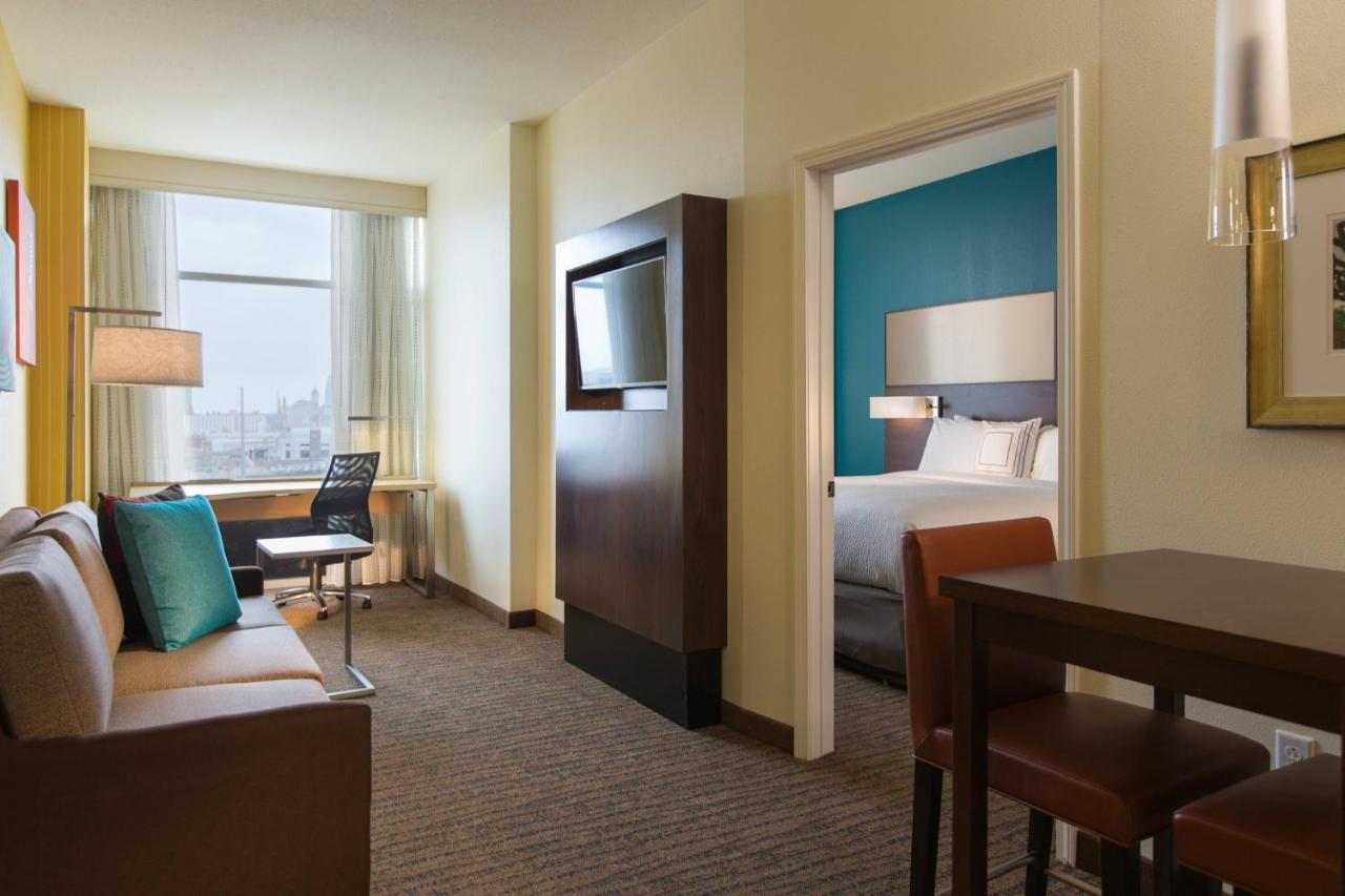 2 Bedroom Suite