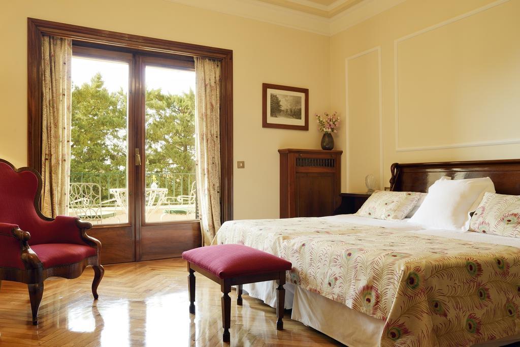 Habitación Doble Clásica con terraza, cama supletoria y acceso al spa