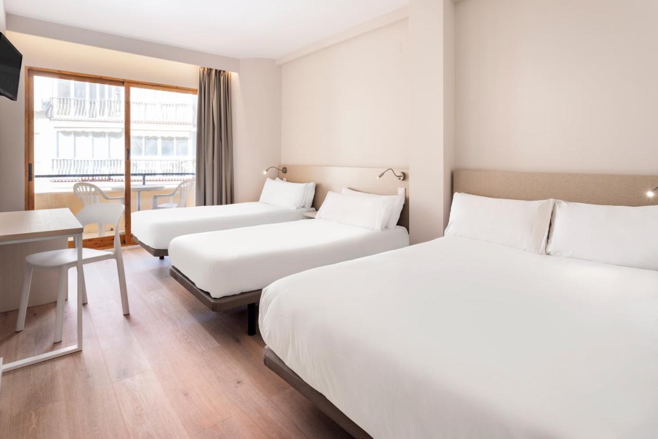 Quarto Familiar com Varanda