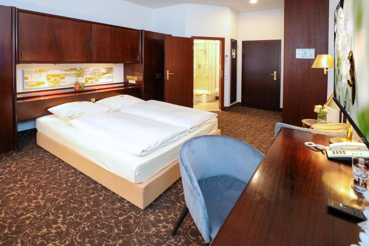 Zimmer mit Queensize-Bett