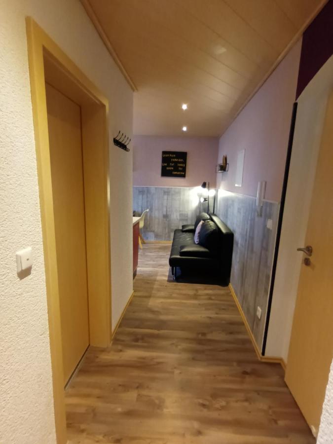 Apartment mit Balkon