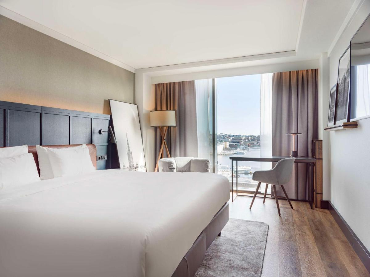 Superior Room with Lake View,1398956555:JPEG