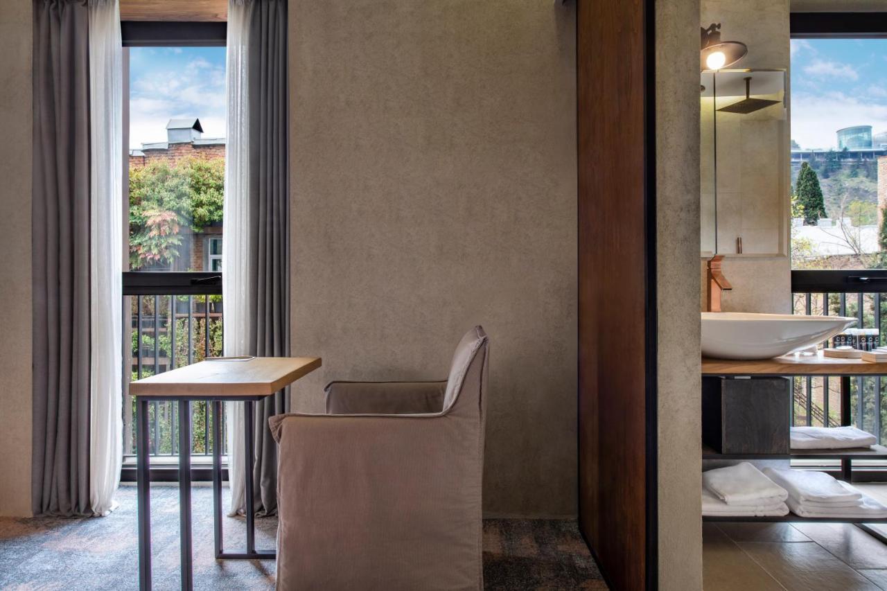 IOTA Kamer met Kingsize Bed