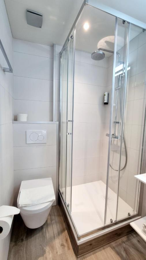 Small Double Room,1399473992:JPEG