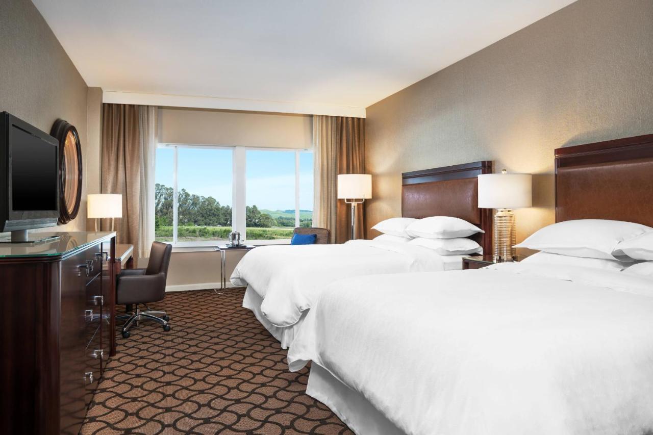 Queen Room with Two Queen Beds,1403068973:JPEG