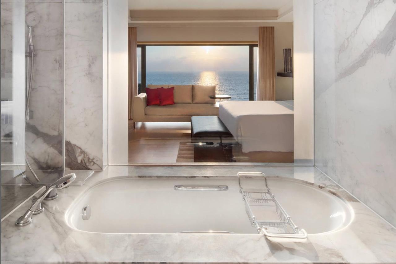 1 King Bed, Ocean View, Executive Lounge Access, Sunset Suite,1555648057:JPEG