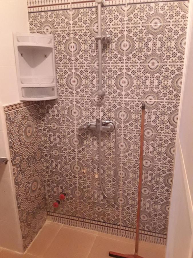 Chambre Double ou Lits Jumeaux avec Salle de Bains Privative