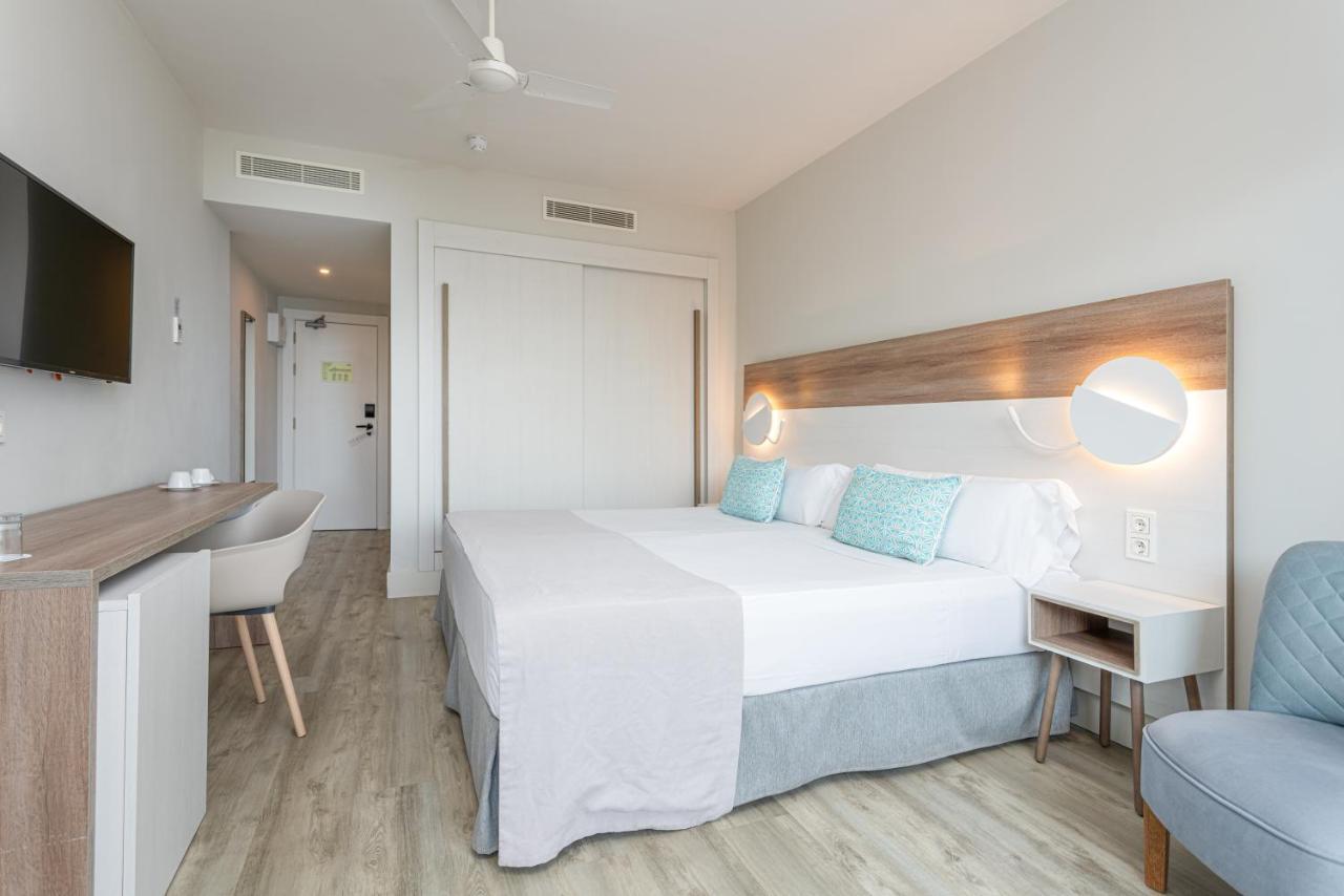 Deluxe Room,984107848:JPEG