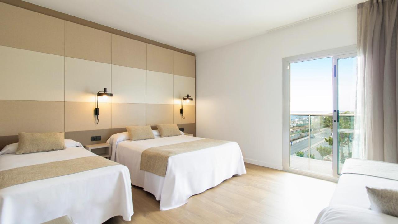 Habitación Cuádruple con vistas al mar o a la piscina