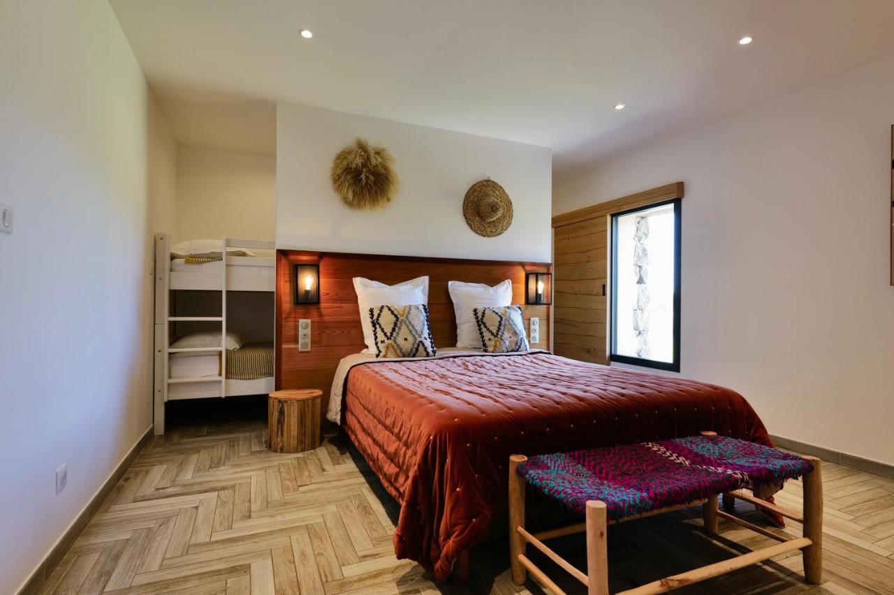 Superior Quadruple Room,1407806189:JPEG