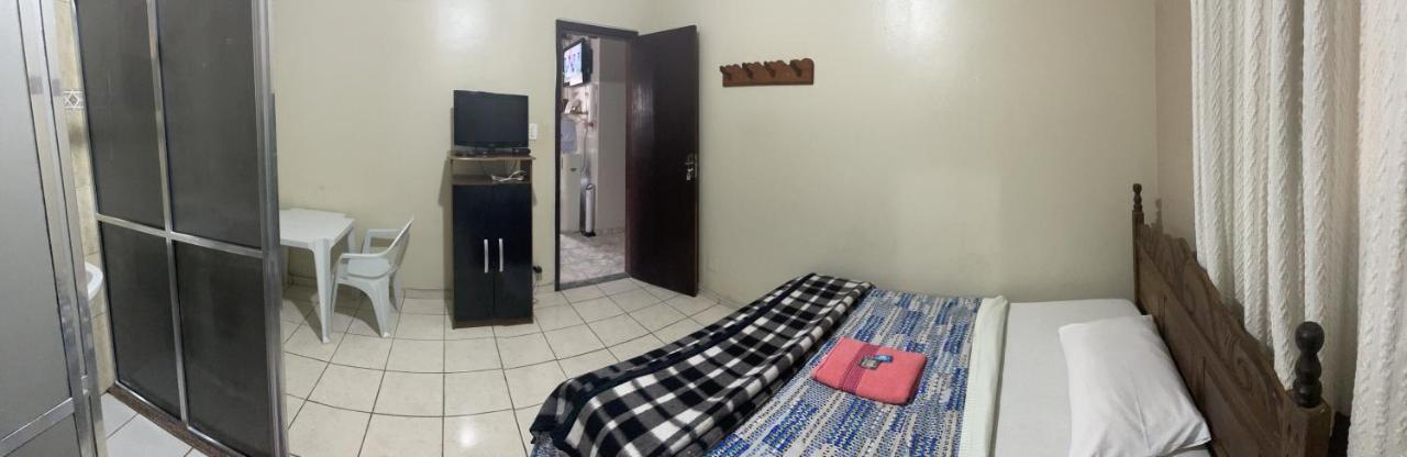 Quarto Individual com Banheiro Privativo