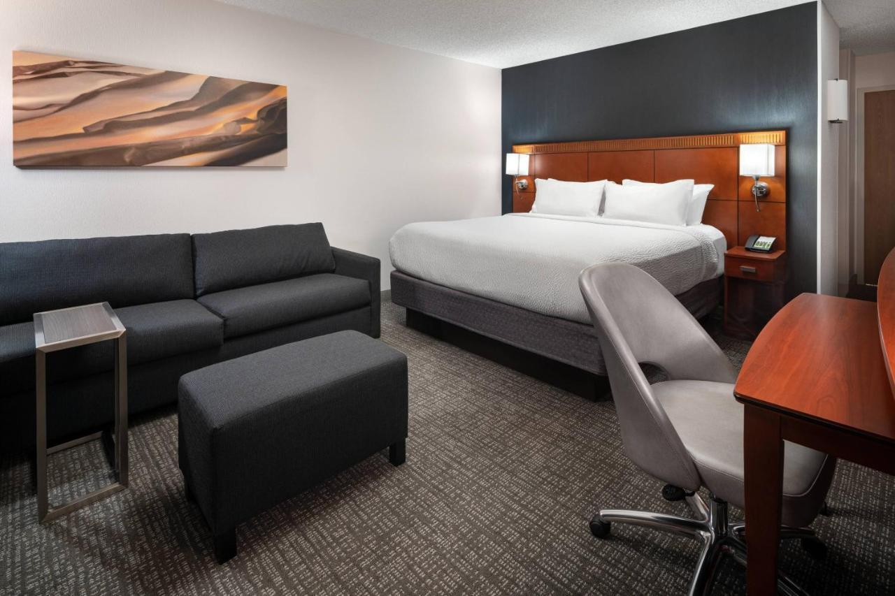 King Room with Sofa Bed,1632245649:JPEG