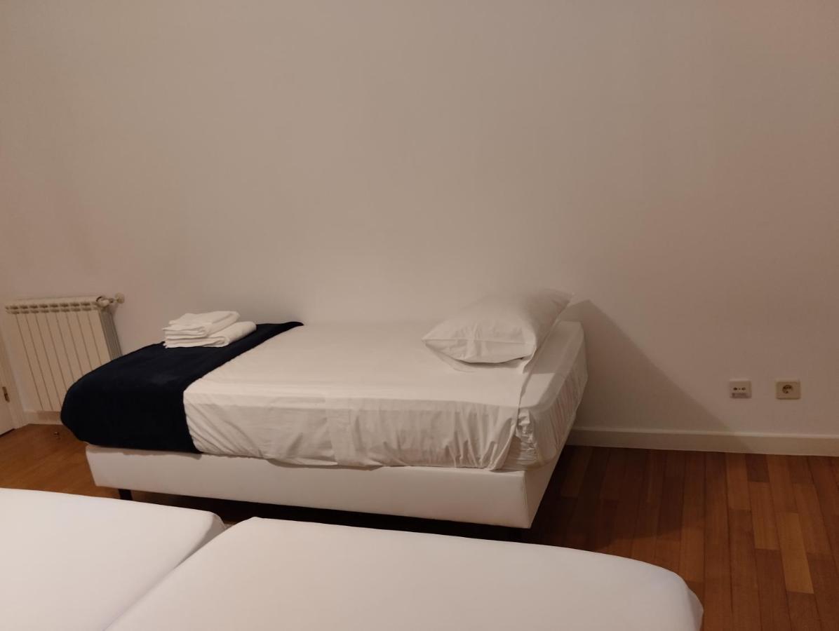 Deluxe Family Room,1411523510:JPEG