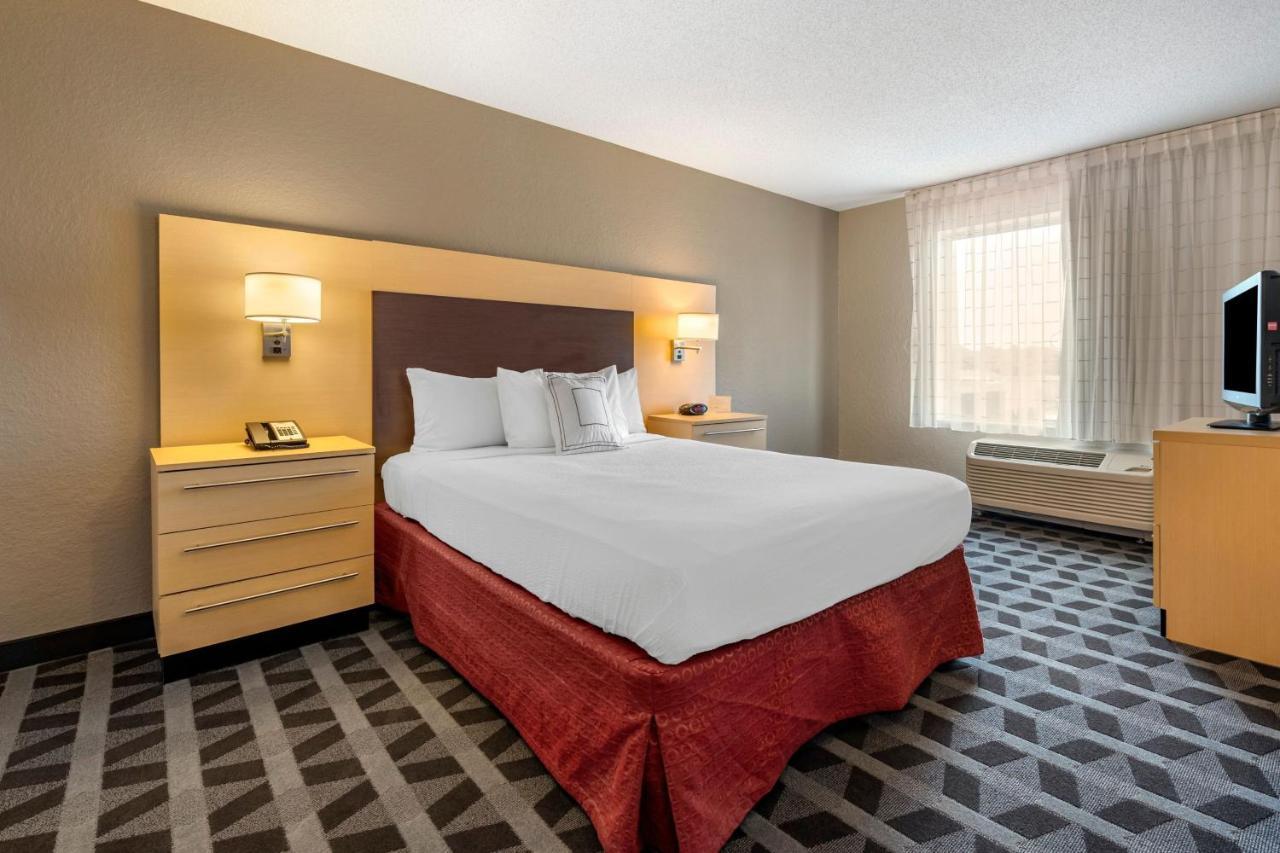 One-Bedroom Queen Suite with Sofa Bed
