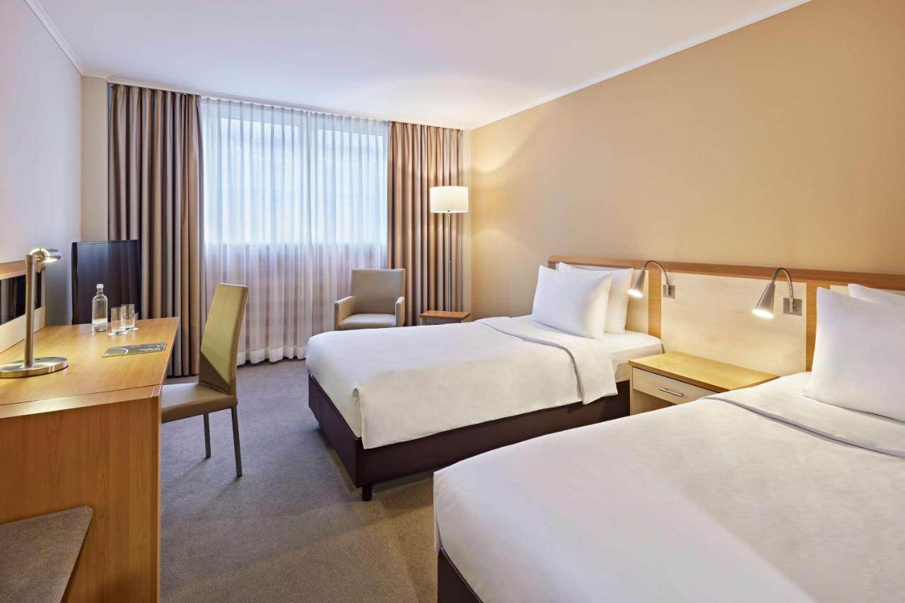 Twin Room,1415440722:JPEG