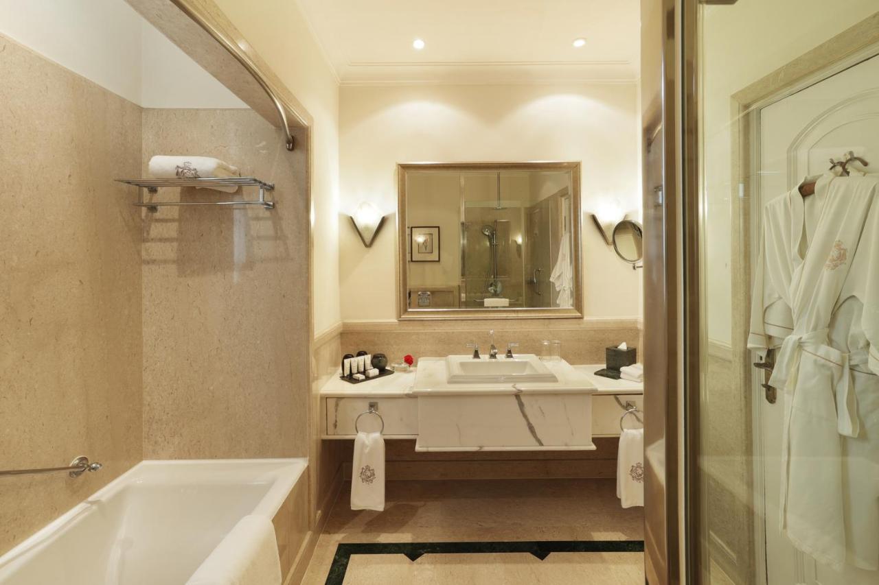 Heritage Room (King Bed) Property credit of INR 1800