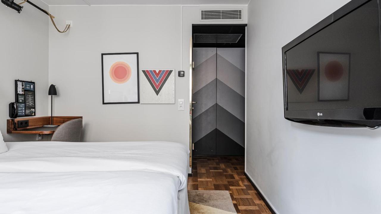 Standard Twin Room,1416830352:JPEG