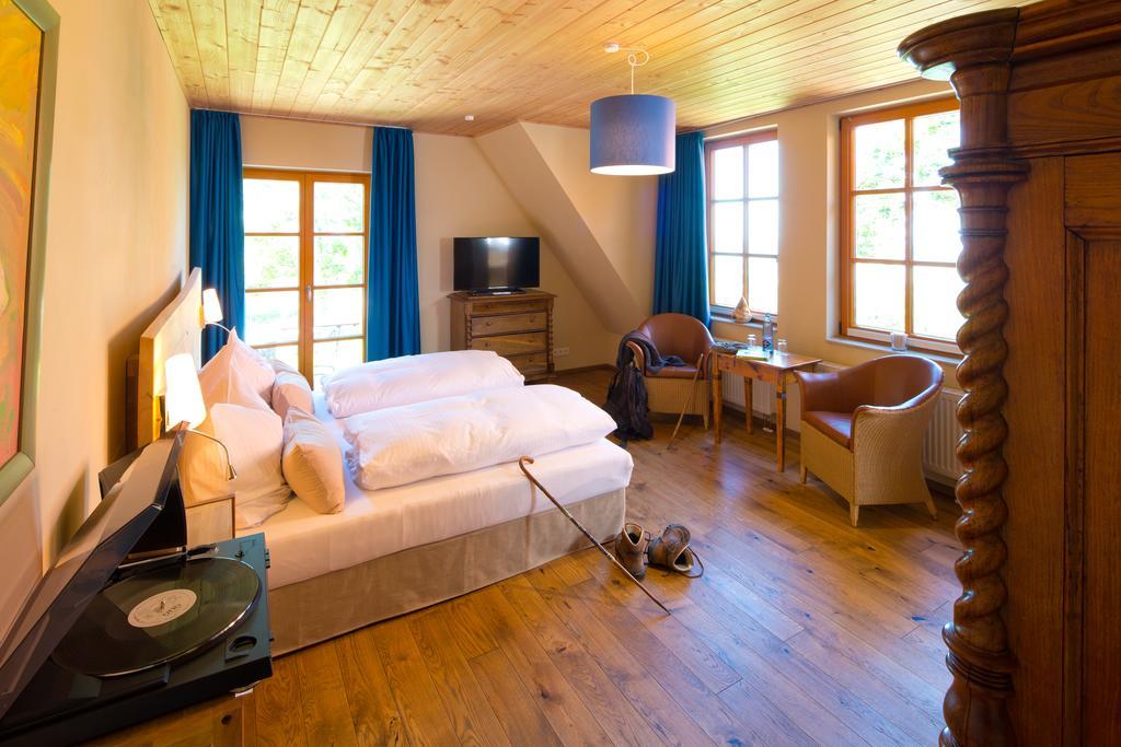 Double Room,141888348:JPEG