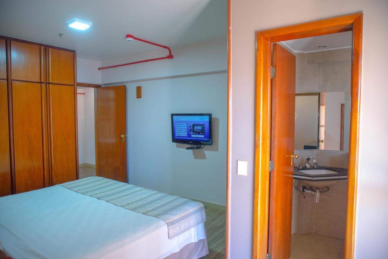 Executive Suite,1419083841:JPEG