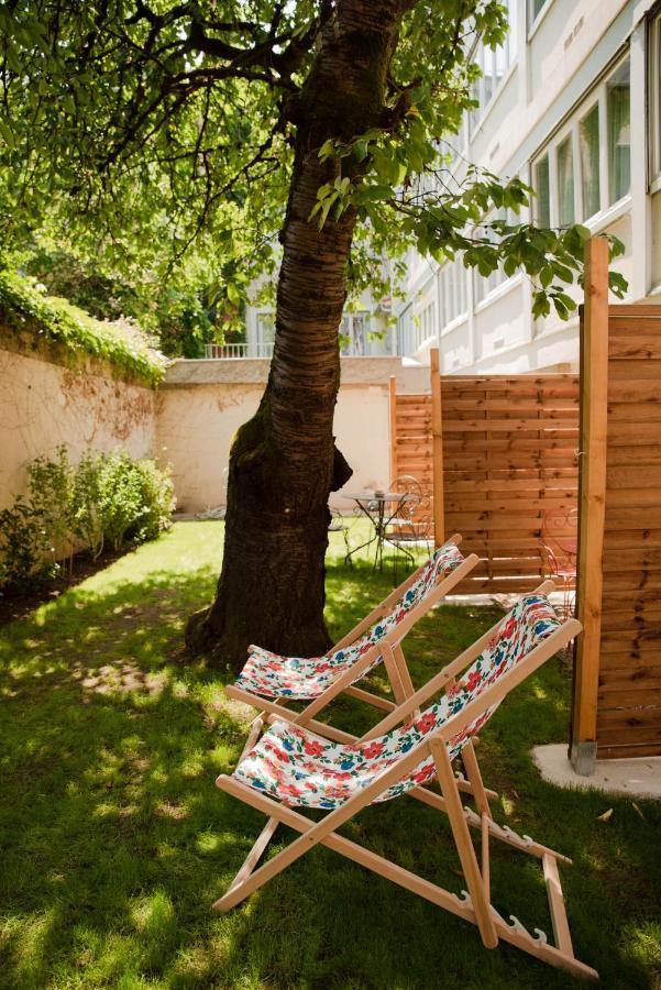 Chambre Double Supérieure - Vue sur Jardin ou Rue
