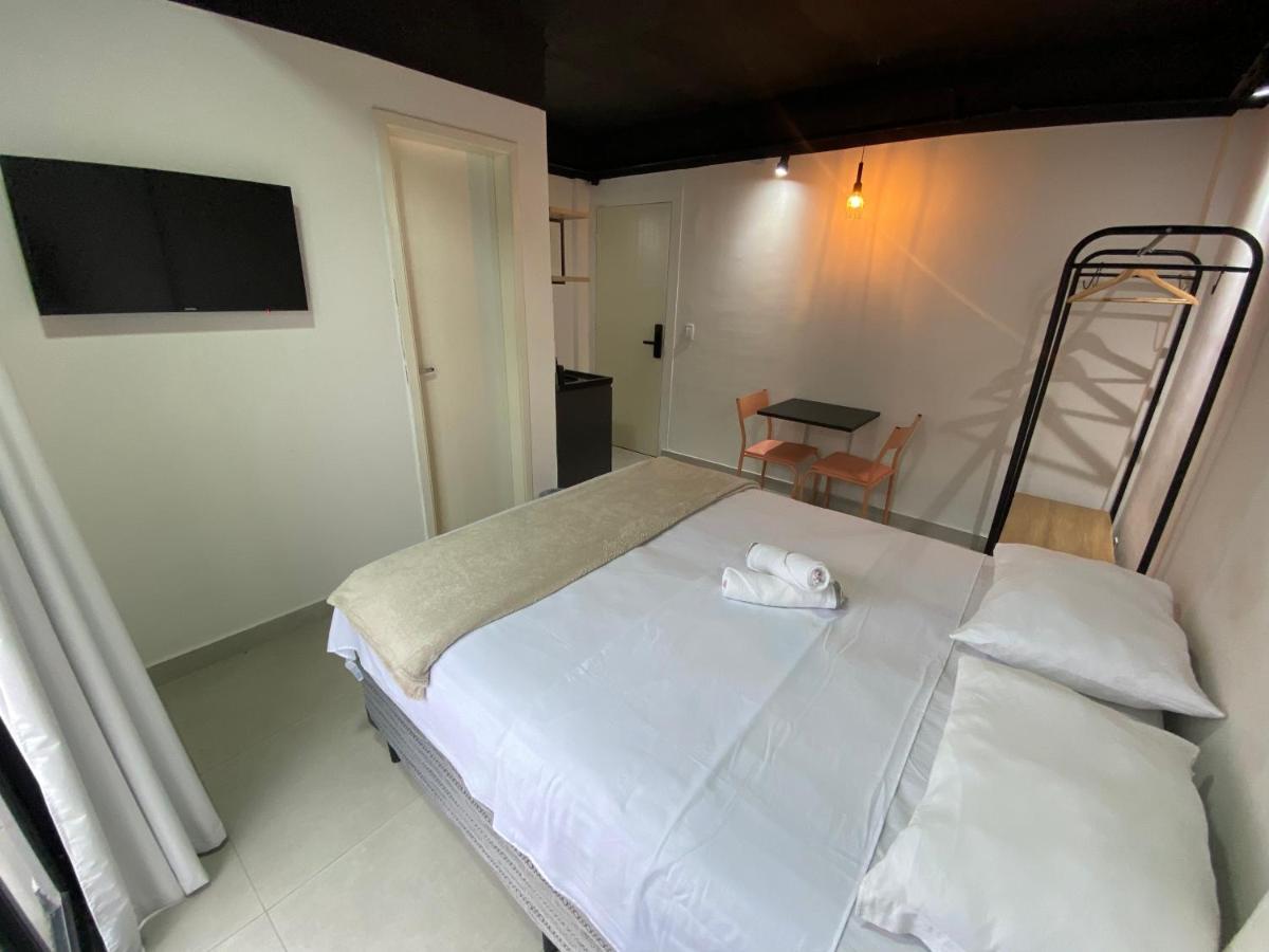 Apartamento com Varanda