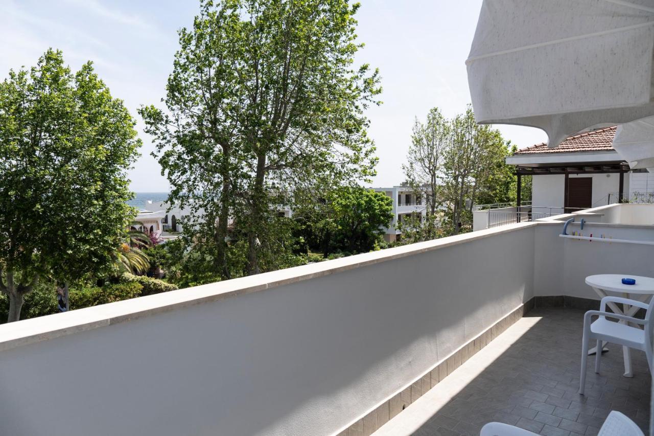 Camera Familiare con Vista Mare