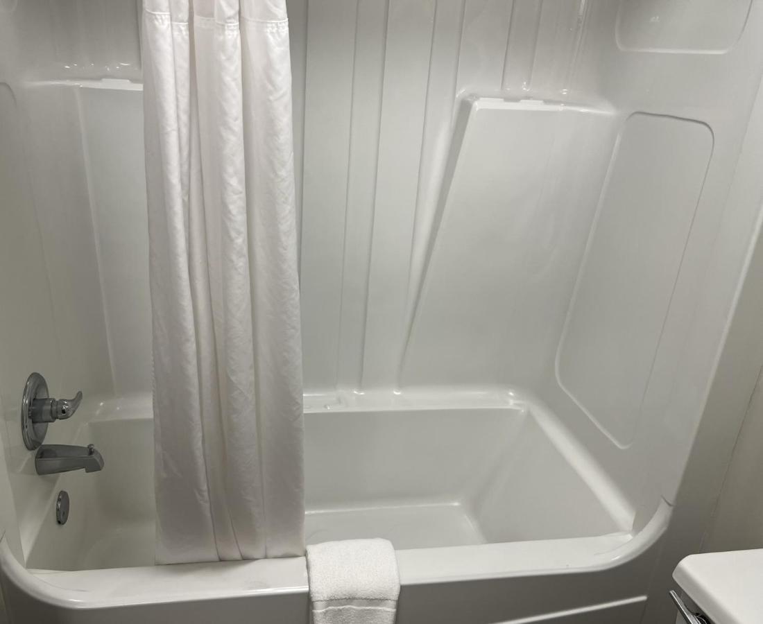 Double Room with Two Double Beds - Non-Smoking,1421710260:JPEG
