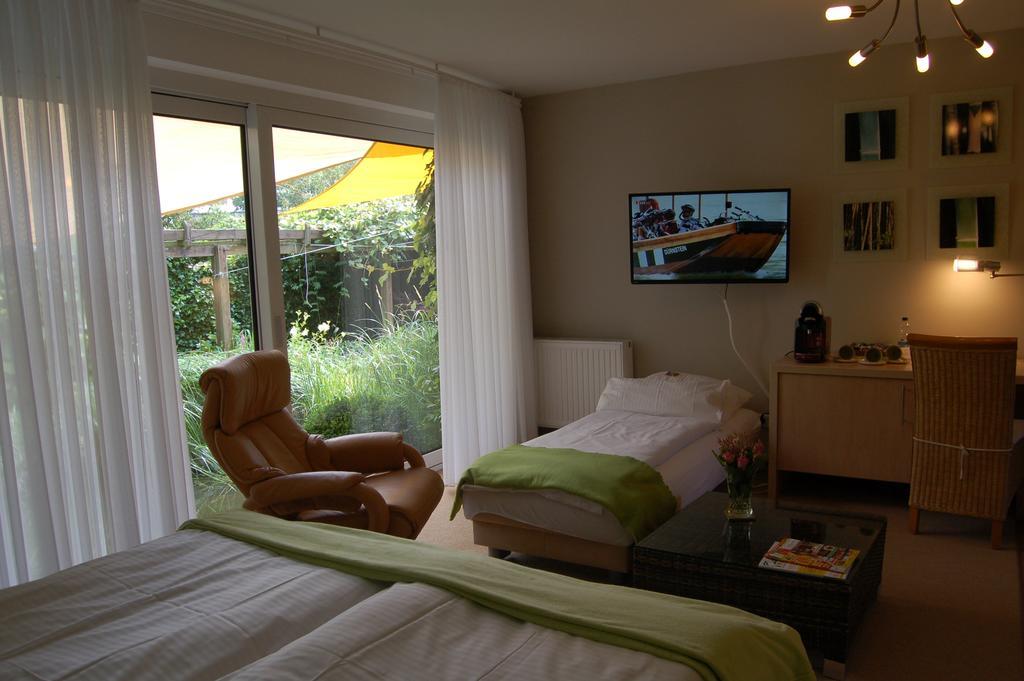 Double Room,443223906:JPEG