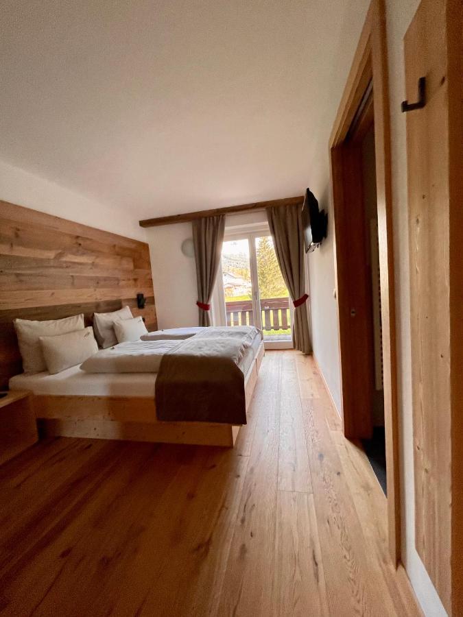 Double Room with Balcony 103,1698413809:JPEG
