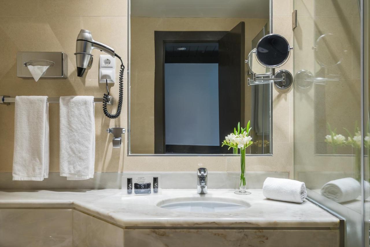 Quarto Deluxe com 2 Camas de Solteiro