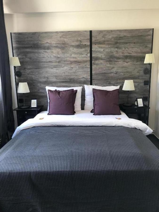 Tweepersoonskamer met Gedeelde Badkamer
