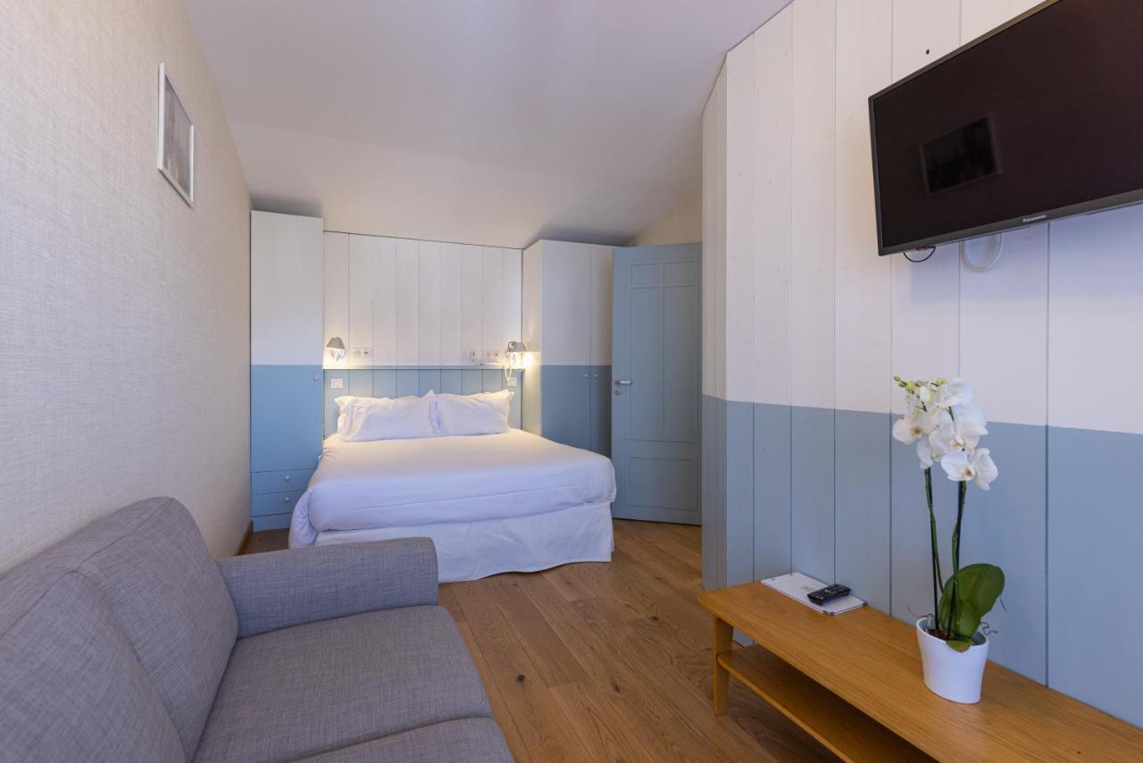 Two-Bedroom Apartment,1428105544:JPEG