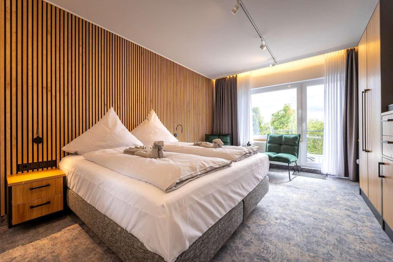 Deluxe Double Room with Balcony,1554599575:JPEG