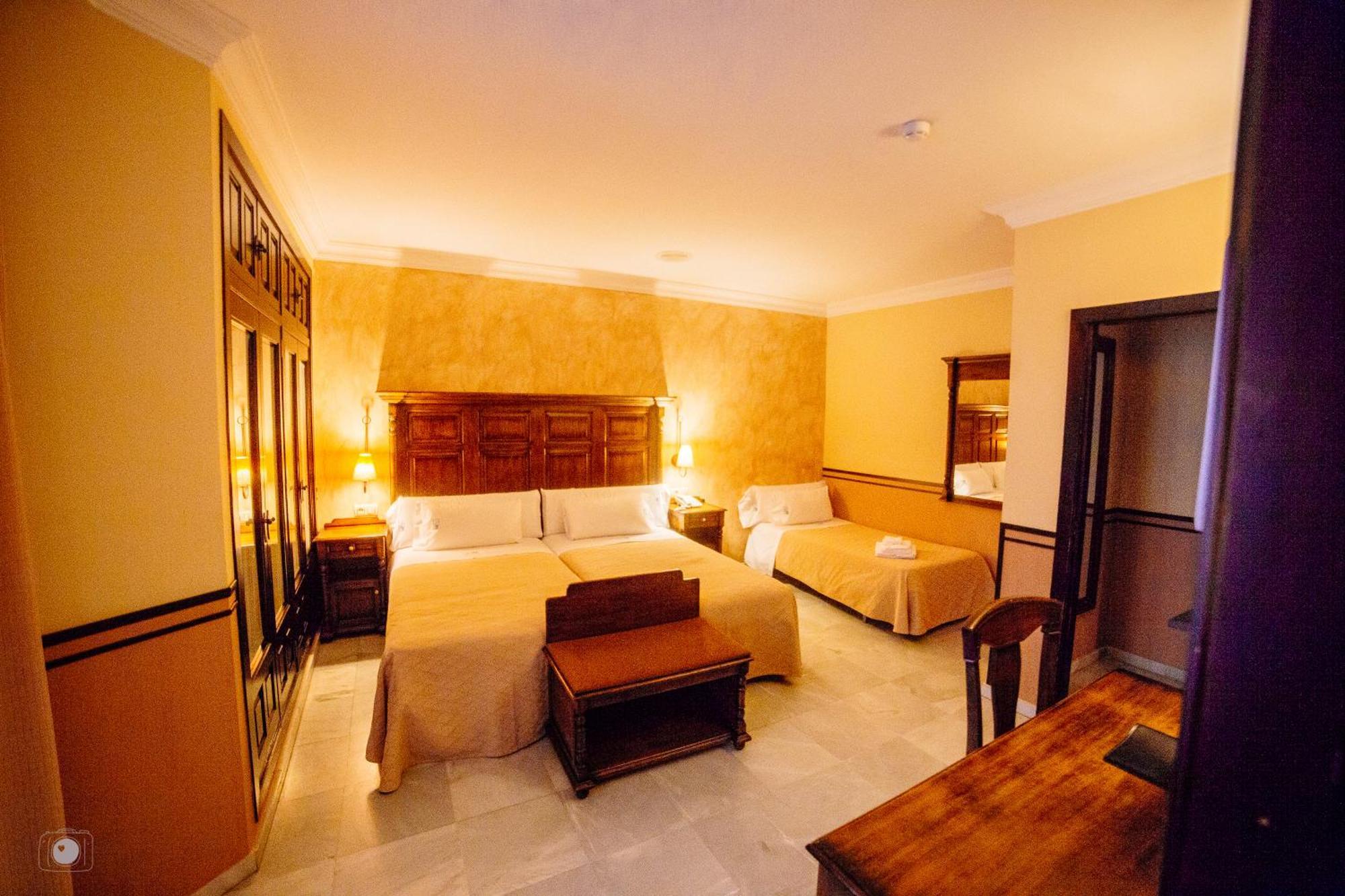 Habitación Doble con cama supletoria