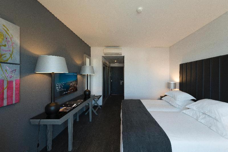 Standard Double or Twin Room,1433177878:JPEG