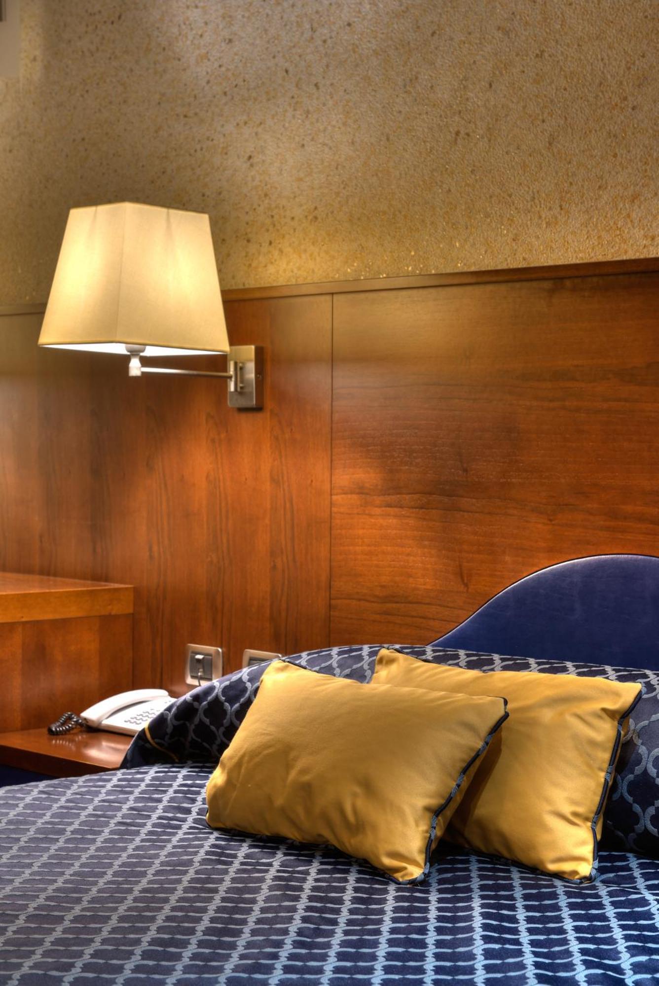 Superior Double or Twin Room,1433415784:JPEG